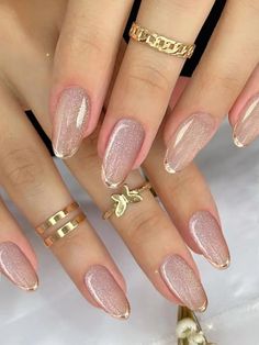 Transform Your Nails with 24pcs Full Cover Short Oval Shape Glitter Gold Edge Decor False Nails & 1pc Double-Sided Tape & 1pc Nail File | SHEIN USA Simple Dip Powder Nails, Nails Oval Shape, Gold Accent Nail, Ombre Gel Nails, Nails Oval, Engagement Nails, Ombré Nails