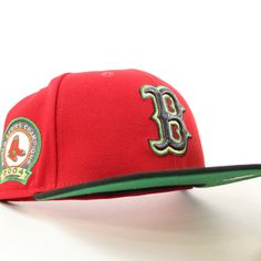 Boston Red Sox 2004 World Series Champion New Era 59Fifty Fitted Cap in Scarlet Red, Black and Green Under Brim with Metallic thread in the logo. Mens Fasion, Hat Stores, Red Black Green, New Era Fitted, Green Bottom, New Era Cap, Fitted Caps, New Era 59fifty, Boston Red