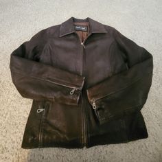 Gorgeous And Beautiful Like New Condition Never Worn Purchased In San Francisco For About 450 Leather Jacket Style Women, Elegant Brown Leather Biker Jacket, Womens Brown Leather Jacket, Thrift List, November Outfits, October Outfits, Wilsons Leather Jacket, Leather Jacket Style, Womens Jackets