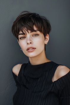 Angular bangs and multi-dimensional brunette tones set this pixie bob apart, offering sleek styling for a dynamic and contemporary look. Dimensional Brunette Short Hair, Shaved Designs, Vintage Curls, Pixie Bob Haircut, Golden Blonde Highlights, Summer Hair Color, Short Hair Haircuts, Trending Hairstyles, Model Hair