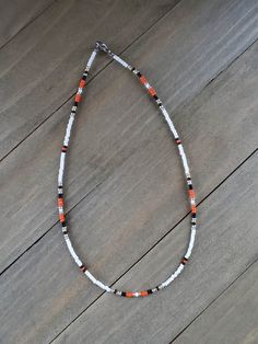 Homecoming Necklace Country Bead Necklace, Guys Beaded Necklaces, Little Bead Necklace, Necklace With Beads Ideas, Necklace Of Beads, Country Necklaces Beads, Cute Western Necklaces, Country Beaded Necklace, Simple Seed Bead Bracelets