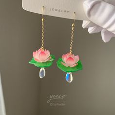 Lily pad and Lotus flower dangle earrings, water lily Lotus earrings, Pink Lotus Flowers on Lotus Leave 🤍 Hypoallergenic 🌸 Handmade with love ✨ Cute & Dainty  🎁 Gift ready 〰️Click👇🏻 Find more Earrings🎀  https://www.etsy.com/shop/byYeeSo ◽️ PACKAGING ◽️  * The jewelry will be nicely packaged * Comes with a drawstring suede pouch * If you need personalized gift note, please click the link below, add it to your cart when check out to upgrade your packaging. https://www.etsy.com/listing/100866 Lily Lotus, Lotus Earrings, Flower Dangle Earrings, Pink Lotus, Lotus Flowers, Cute Little Things, Earrings Pink, Water Lily, Lily Pads