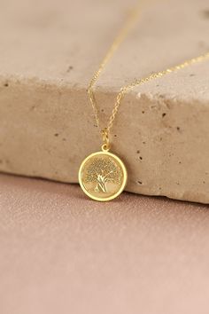 Gold Olive Tree Branch Leaf Pendant - Olive Tree Gold Necklace ● Material of pendant: Solid Gold 14k ( REAL GOLD ) ● Metal Stamp: 14k ( REAL GOLD ) ● The pendant is available in 5 sizes: - 12,7 mm / 0.5 inches (Diameter) - 14,0 mm / 0,55 inches ( Diameter ) In the photos - 15,3 mm / 0.6 inches ( Diameter ) - 16,5 mm / 0,65 inches ( Diameter ) - 19,1 mm / 0,75 inches ( Diameter ) ( In the photos the size is 14mm / 0.55 inches Diameter ) ( Jump Ring inner diameter: 4 mm ) ● Material of chain: Soli Gold Round Jewelry Gift For Her, Medallion Clavicle Chain Jewelry As Gift, Medallion Clavicle Chain Jewelry Gift, Gold Locket Necklace With Round Pendant, Round Locket Necklace As Gift For Her, Round Locket Necklace - Gift For Her, Yellow Gold Round Necklace As Gift For Her, Yellow Gold Round Necklace For Her, Round Yellow Gold Charm Necklace Gift For Her