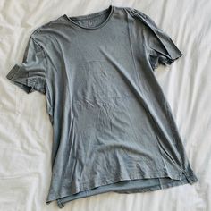 Gap - Men’s Short-Sleeve Tee - Large Brand: Gap Size: Large Condition: New (Never Worn) Will Offer Significant Discount For Bundles Gap Cotton Tops For Layering, Cotton Short Sleeve Shirt For Layering, Classic Gap Tops For Everyday, Casual Gap Tops For Layering, Classic Everyday Gap Tops, Casual Layering Tops By Gap, Classic Everyday Tops From Gap, Gap Relaxed Fit Shirt For Everyday Wear, Classic Cotton Gap Tops