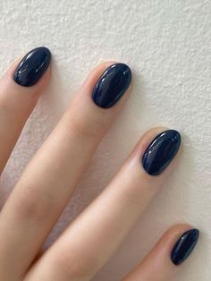 Nail Art Designs For Beginners, Easy Nail Art Designs, Dark Blue Nails, Simple Gel Nails, Makeup Idea, Casual Nails, Pretty Gel Nails, Dark Nails, Design Nail