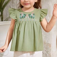 New Size: 4y Color: Green Suitable For Kids Age 4-7 Years Old Cute Green Short Sleeve Blouse, Cute Cotton Top With Floral Applique, Cute Cotton Tops With Floral Applique, Cotton Tops With Floral Applique In Cute Style, Cute Green Embroidered Tops, Butterfly Sleeves Blouse, Shein Shirts, Long Sleeve Ruffle Top, Embroidery Butterfly