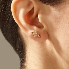 14k Solid Gold Leaf Earrings Real Gold Vine Stud Earringns - Etsy Fine Jewelry Flower Drop Earrings For Pierced Ears, 14k Gold Flower Earrings, Leaf Earrings Silver, Small Earrings Gold, Stud Earrings Women, Original Engagement Rings, Gold Leaf Rings, Gold Leaf Earrings, Nature Earrings