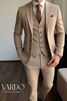 Brown Suits For Men, Suit For Men Wedding, Best Wedding Suits, Stylish Mens Suits, Tan Suit, Classy Suits, Classy Outfits Men, Wedding Suits Groom, Dress Suits For Men