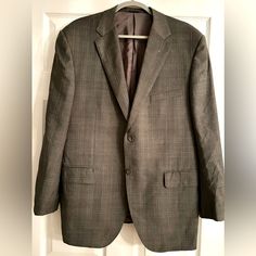 Lanificio F. Lli Cerruti 100% Wool Suit Jacket. Sz 44s. Two Button. Plaid. Gray/Brown. Beautiful Condition, Appears Unused. Lined. Inside Pockets All In Beautiful Condition. Smoke Free. #Lanificiofllicerrutisuitjacket #Designerjacket Formal Gray Suit With Pockets, Gray Formal Outerwear With Single Button, Formal Gray Outerwear With Single Button, Gray Single Button Formal Outerwear, Gray Single Breasted Suit For Fall, Gray Formal Outerwear With Welt Pockets, Formal Gray Notch Lapel Outerwear, Classic Gray Blazer With Button Closure, Gray Single Breasted Sport Coat For Semi-formal Occasions