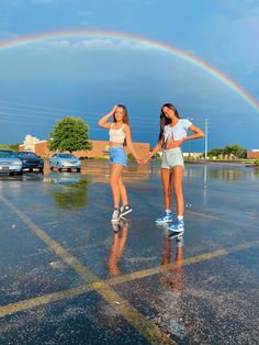 Girl Bsf, Friendship Photoshoot, Best Friends Aesthetic, Cute Friend Pictures