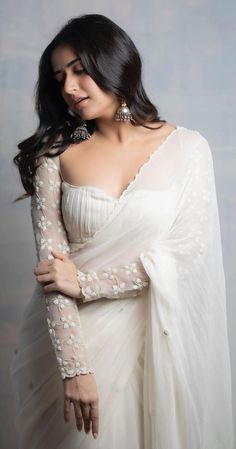 Farewell Saree, Farewell Sarees, Ashika Ranganath, Off White Saree, Sarees For Girls, Saree Wearing Styles, Simple Saree Designs, Fashionable Saree, Look Festival