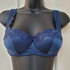 100% Authentic New With Tags Gorgeous Delicate Bra Royal Blue...So Elegant Us Size 34b, France: 85b, Uk 34b Has Molded Cups With Underwire, And La Perla Brand Shown On The Straps Stored In A Smoke Free Home Check Out My Other Listings For More La Perla. I Went Overboard Shopping For Lingerie! Elegant Fitted Blue Bra, Elegant Blue Bra With Lace Trim, Elegant Blue Lace Bra, Elegant Blue Partially Lined Bra, Purple Lace Bra, Embroidered Bra, Blue Lace Bra, Red Lace Bra, Demi Cup Bra