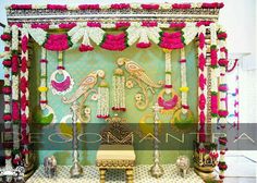 Indian Wedding Decorations Receptions, Reception Stage Decor, Diy Floral Decor, Wedding Background Decoration