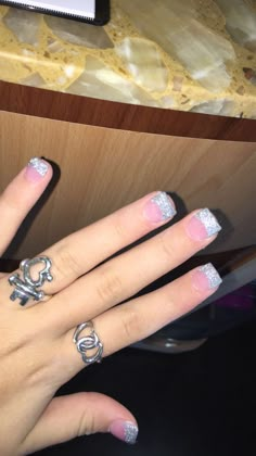 Nails Acrylics Short, Pink Glitter French Tip Nails, Acrylics Short, French Manicure Diy, Glitter French Tip Nails, Glitter French Tip, Frozen Nails, Patriotic Nails Design