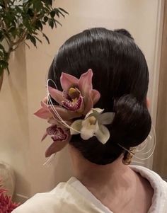 Hair Magazine, Hair Reference, Fresh Flower, روتين العناية بالبشرة, Bride Hairstyles, Prom Hair, Pretty Hairstyles, Flowers In Hair, Fresh Flowers