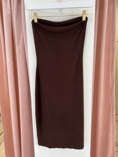 Midi dark chocolate tube dress Chic Brown Fitted Strapless Dress, Brown Midi Bodycon Dress For Date Night, Brown Bodycon Midi Dress For Date Night, Brown Knee-length Bodycon Dress, Brown Strapless Mini Dress For Date Night, Sleeveless Brown Maxi Dress For Night Out, Strapless Brown Mini Dress For Date Night, Brown Strapless Bodycon Dress, Knee-length Brown Bodycon Dress For Night Out