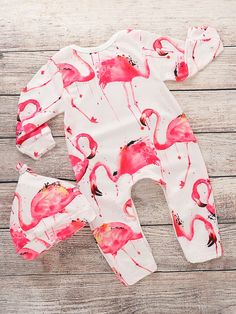 A simply perfect water color flamingo print bodysuit Comes with matching hat Snaps along bottom for easy diaper changing Cotton Blend Baby Animal Prints, Baby Jumpsuit, Matching Hat, Flamingo Print, Beanie Pattern, Boutique Homes, Print Bodysuit, Stylish Kids, Pink Flamingos