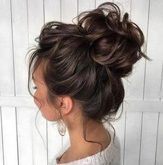 Buns For Long Hair, Morning Hair Routine, Lazy Girl Hairstyles, Sanggul Modern, Messy Curly Hair, Curly Bun Hairstyles, Messy Buns, Best Wedding Hairstyles, Long Hair Wedding Styles