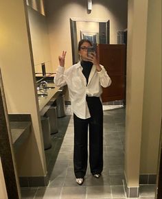 Business Casual outfit #workfromhome #workoutfit #businesswoman #matildadjerf Lab Coat Outfits Women, Doctor Clinic Outfit, Lab Work Outfit, Women's Lab Coats, Business Casual Outfit, Matilda Djerf, Business Casual Outfits For Women