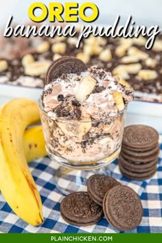 oreo banana pudding in a glass bowl with cookies and bananas