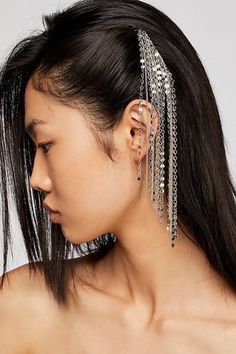 47 Accessories That'll Make Great Stocking Stuffers French Twist Hair, Hair Chains, Stella Maxwell, Peinados Fáciles Para Cabello Corto, Festival Style, Perfect Stocking Stuffers, Gold Hair, Twist Hairstyles