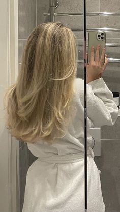 Blonde Layered Hair, Blonde Layers, Straight Blonde Hair, Light Blonde Hair, Dirty Blonde Hair, Hairstyles For Layered Hair, Blonde Hair Inspiration, Blonde Hair Looks, Blonde Hair With Highlights