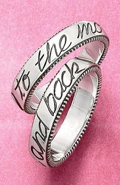 “To the Moon and Back” Ring #tothemoonandback #JamesAvery Real Silver Necklace, James Avery Charms, 15 Birthday, Cheap Silver Rings, Girls Jewelry Box, James Avery Jewelry, Express Love, Stained Glass Jewelry, Silver Ring Designs