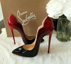 Christian Louboutin Outlet, Christian Louboutin Boots, Afrikaanse Mode, Ladies Wear, Cool Ideas