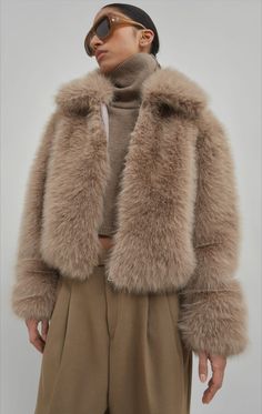 Winter Style Ideas, The Frankie Shop, Denim Suit, Fast Fashion Brands, Frankie Shop, Fur Fabric, Paris Woman, Winter 23, Faux Fur Fabric