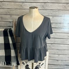 New With Tags. This Top Is Crop But Petite Size. It Is Oversized. Its Is Super Cute. (Bin3) Gray Casual Tops By Gap, Casual Gray Tops From Gap, Gap Casual Gray Tops, Casual Gray Gap Tops, Casual Gray V-neck Top, Cozy Gray V-neck Top, Gray Relaxed Fit V-neck T-shirt, V Neck Top, Petite Size