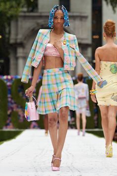 Ladies Who Lunch, Jeremy Scott, New York Fashion Week, Moschino, Fashion News, High Fashion, Fashion Show, Fashion Looks