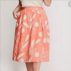 New With Tags, Tag Is Torn, Mark On Inside Tag 26/28 Pleated Lined Elasticized Waist 1044594 11040029 Coral/Cream Print Side Pockets Waist 46”-56” Length 27.5” *All Measurements Are Approximate And Colors May Vary. I Do Use Daylight Bulbs In My Photos. Orange Flared Skirt For Spring, Orange Relaxed Fit Mini Skirt, Relaxed Fit Orange Mini Skirt, Orange Relaxed Mini Skirt, Orange Relaxed Flared Skirt, Orange Relaxed Fit Skirt For Summer, Casual Orange Pleated Skirt, Orange Midi Skirt For Spring, Casual Orange Skirt For Spring