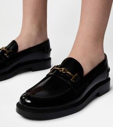 Loafers in brushed calfskin leather, with metal double T ring accessory. Featuring a rubber outsole with embossed rubber pebbles, they interpret a timeless elegance. T Ring, Women Loafers, Area Codes, Man Icon, Black Loafers, Gift Boutique, Rubber Heels, Accessories Rings, Back To Black