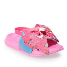 Jojo Siwa Girls Slide Sandles 5/6 Toddlers 2 Available Girls Size 5/6 Jojo Siwa Sandles. Big Pink Bows On The Front With An Ice Cream Button. Very Cute! Perfect For Any Little Girl Who Loves Jojo! She'll Love The Sweet Style Of These Jojo Siwa Ice Cream Sandals. Sandal Features Bow On Upper With Ice Cream Print Design Comfortable Foam Footbed Slingback Strap For A Secure Fit Sandal Construction Polyurethane Upper Eva Midsole And Outsole Sandal Details Open Toe Slip-On Eva Footbe Peach Sandals, Mermaid Swimwear, Moana Maui, Cream Sandals, Fur Sandals, Ice Cream Print, Colored Sandals, Baby Swimming, Bow Sandals