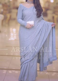 Muslim Saree Style, Saari Collection, Dress Desgines, Graduation Saree, Marriage Vibes, Cocktail Sarees, Kajol Saree, Abaya Dresses, Indian Dress Up