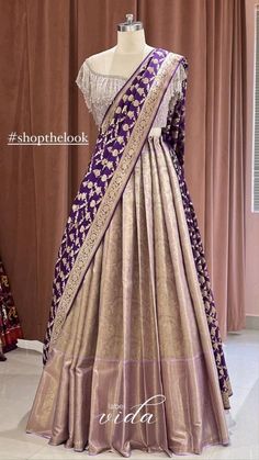 Silk Ghagra Choli, Lengha Voni Blouse Designs, Banarasi Half Saree Designs, Kanjivaram Chaniya Choli, Silk Lehangas Banarasi, Patty Half Sarees, Pattu Lehengas For Women, Indian Wedding Sarees For Guests, Banaras Langa Voni Half Saree