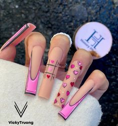 #nailidea #valentinesdaynails Dreamy Gradient, Artsy Nails, Long Coffin Nails, Red Valentine, Romantic Nails, Short Square Nails, Glamorous Nails, Acrylic Coffin, Coffin Nails Long