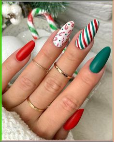 🍂 Keep it sleek and stylish with 90  Minimalist Fall Nails! Featuring Minimalist Nails, Fall Short Nail Ideas, Fall Neutral Nails Acrylic, Fall Simple Nail Designs, and Fall Boho Nails. Minimalist and chic for autumn! 💅✨ Classy Nail Art Ideas, Candy Cane Nails, Holiday Nail Designs, Heart Nail Art, Fancy Nails Designs, Transparent Nails, Holiday Nail Art, Bright Nails, Nail Swag