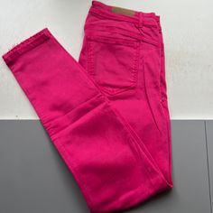 Women’s Soft Stretch Denim Skinny Jeans By Zara. Hot Pink. Stretch Pink Jeans For Fall, Pink Stretch Jeans For Fall, Zara Cotton Jeans For Fall, Trendy Mid-rise Cotton Jeggings, Trendy Zara Cotton Jeans, Zara High Rise Fitted Jeans, Mid-rise Cotton Jeggings For Spring, Trendy Stretch Pink Jeans, Chic Mid-rise Pink Jeans