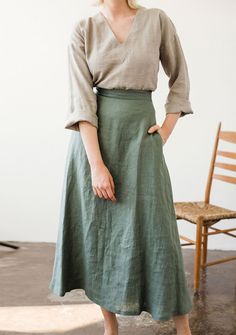 Maxi Linen Skirt India | linenhandmadestudio.com Long Linen Skirt, Long Skirt Outfits, Rock Outfit, Linen Fashion, Skirt Maxi, Outfit Jeans, Linen Skirt, Maxi Skirts, Soft Grunge