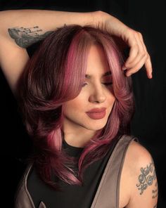 Haircuts For Girls, Hair Aesthetics, Fringe Hair, Split Dyed Hair, Hair Highlights And Lowlights, Red H, Extension Hair, Multi Colored Hair, Face Frame