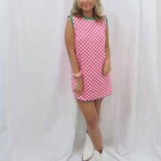 Brand New With Tags Never Worn, A Thick Material But Still Very Comfortable Preppy Pink Sleeveless Dress, Retro Pink Mini Dress For Summer, Preppy Mini Dress For Spring, Spring Preppy Mini Dress, Preppy Pink Dress For Spring, Preppy Pink Spring Dress, Preppy Pink Summer Dress, Trendy Pink Mini Dress For Day Out, Casual Pink Mini Dress For Spring