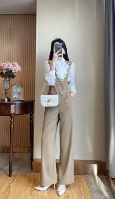 Fashion Attire Outfit Ideas, Korea Office Outfit, Korean Business Woman Outfits, Formal Attire Women Classy, Korean Work Outfit Business Casual, Korean Office Outfit, Outfit Kantor, Office Ootd, Ootd Idea