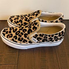 Brand New Never Worn. Youth Leopard Print Vans Size: Youth 3 Leopard Print Vans, Bedroom Inspiration Cozy, Vans Brown, Vans Kids, Shoes Vans, Pretty Shoes, Shoes Shoes, Vans Shoes, Kids Shoes