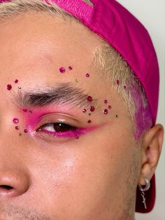 Makeup Ideas For Men, Men's Makeup, Pink Glitter Makeup, Men Makeup, Gem Makeup, Rhinestone Makeup, Neon Makeup, Pink Eye Makeup, Simple Eyeliner