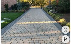 Modern Cobblestone Driveway, Drive Ways Ideas Driveways Front Yards, Driveway Ideas On A Budget, Tiled Entryway, Cobbled Driveway, Driveway Materials, Beautiful Driveways, Driveway Blocks, Driveway Entrance Landscaping