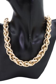 Trendy Fashion Bling Accessory Sexy Jewelry Women Links Ladies Unique Necklace Weekend Party Look Or Even Cool Work Day. Unique and special fashion necklace with great pendant with a cute charm for day or night wear all year around summer spring winter and fallStyle : Fashion - Sexy Necklace Condition : Brand New Color : Gold metal chain links Strand length: About 16" - 18" Necklace drop: About 8" Very Special And Fashionable Necklace Beautiful For Every Day And For A Going Out Night. Party Jewelry With Gold Chain And Alloy Material, Party Jewelry With Gold Chain Made Of Alloy, Party Alloy Gold Chain Jewelry, Party Jewelry With Gold Chain Alloy, Trendy Long Necklace For Party, Party Jewelry With Gold Chain, Party Costume Jewelry With Chunky Chain, Party Alloy Chain Necklace With Lobster Clasp, Gold Alloy Necklaces For Party