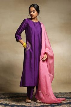 Shop for Weaver Story Purple Handwoven Pure Chanderi Embroidered Pockets Kurta Set for Women Online at Aza Fashions Purple Kurta Set Women, Purple Contrast Color, Purple Color Combinations, Kurta Set For Women, Purple Suits, A Line Kurta, Fancy Dress Design, Purple Silk, Stylish Dress Designs