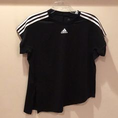 Size M Black T-shirt For Spring Workout, Black Workout T-shirt For Spring, Black Stretch Adidas Tops, Black Sports T-shirt For Spring, Adidas Black Athleisure Tops, Adidas Top, Diy Home Repair, Adidas Tops, Adidas Black