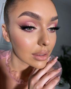 Pink Makeup Looks Wedding, Pink Nude Makeup Looks, Pink Makeup Wedding, Pink Glam Makeup Looks, Pink Glam Aesthetic, Pink Make Up Look, Make Rose, Make Up Rosa, Pink Glam Makeup